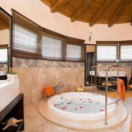 Villa Privilege Kouramaditika