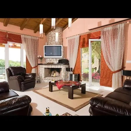 Villa Privilege Kouramaditika