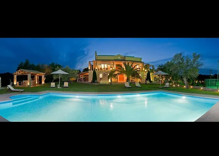 Privilege Villa Kouramaditika