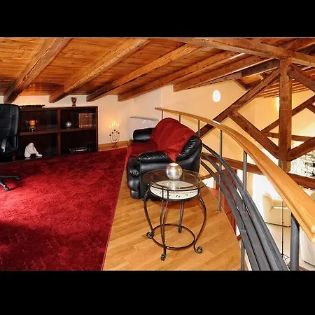 Privilege Villa Kouramaditika